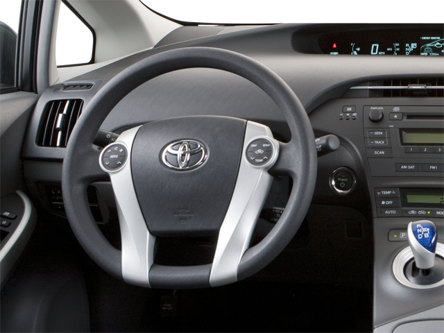 2010 Toyota Prius V photo 2