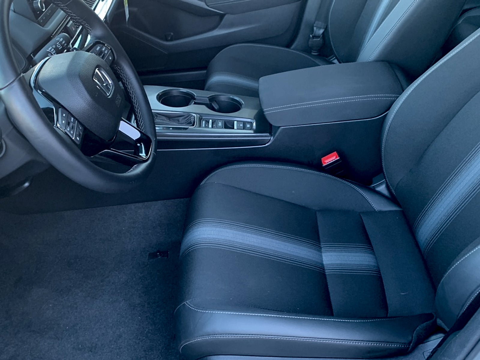 2026 Honda Civic Hatchback Sport - Photo 8
