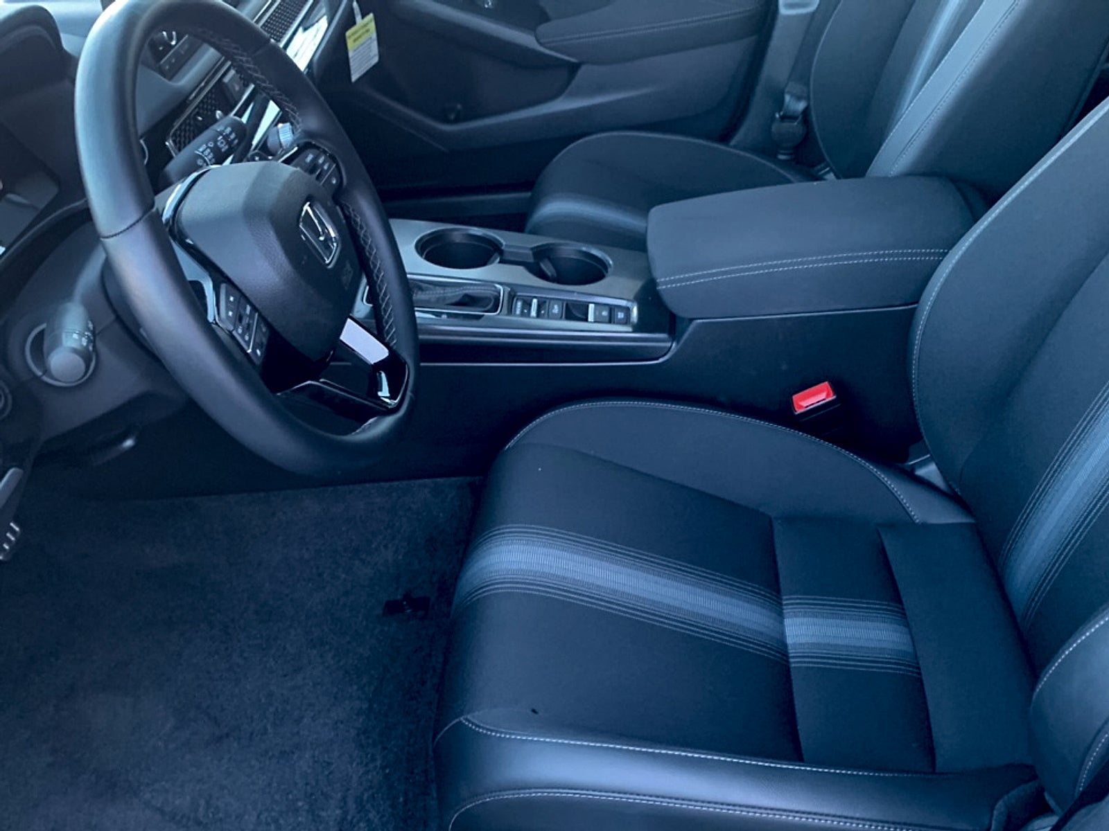 2026 Honda Civic Hatchback Sport - Photo 8