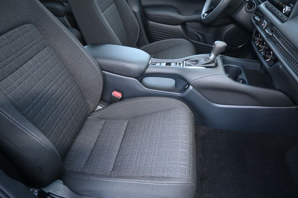 2025 Honda HR-V LX
