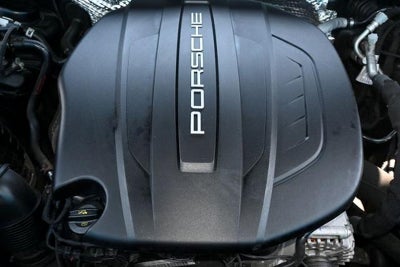 2020 Porsche Macan Base