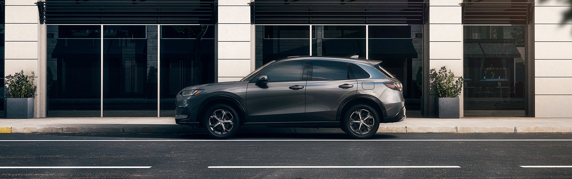 gray honda hr-v